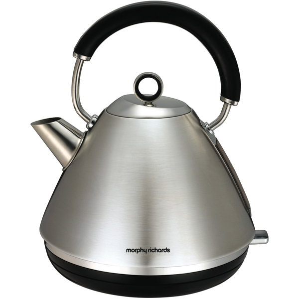 morphy richards accents traditional kettle